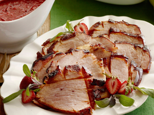 Smoky Ham with Strawberry-Chipotle Sauce